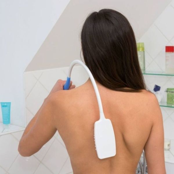 Brosse courbe pour le dos